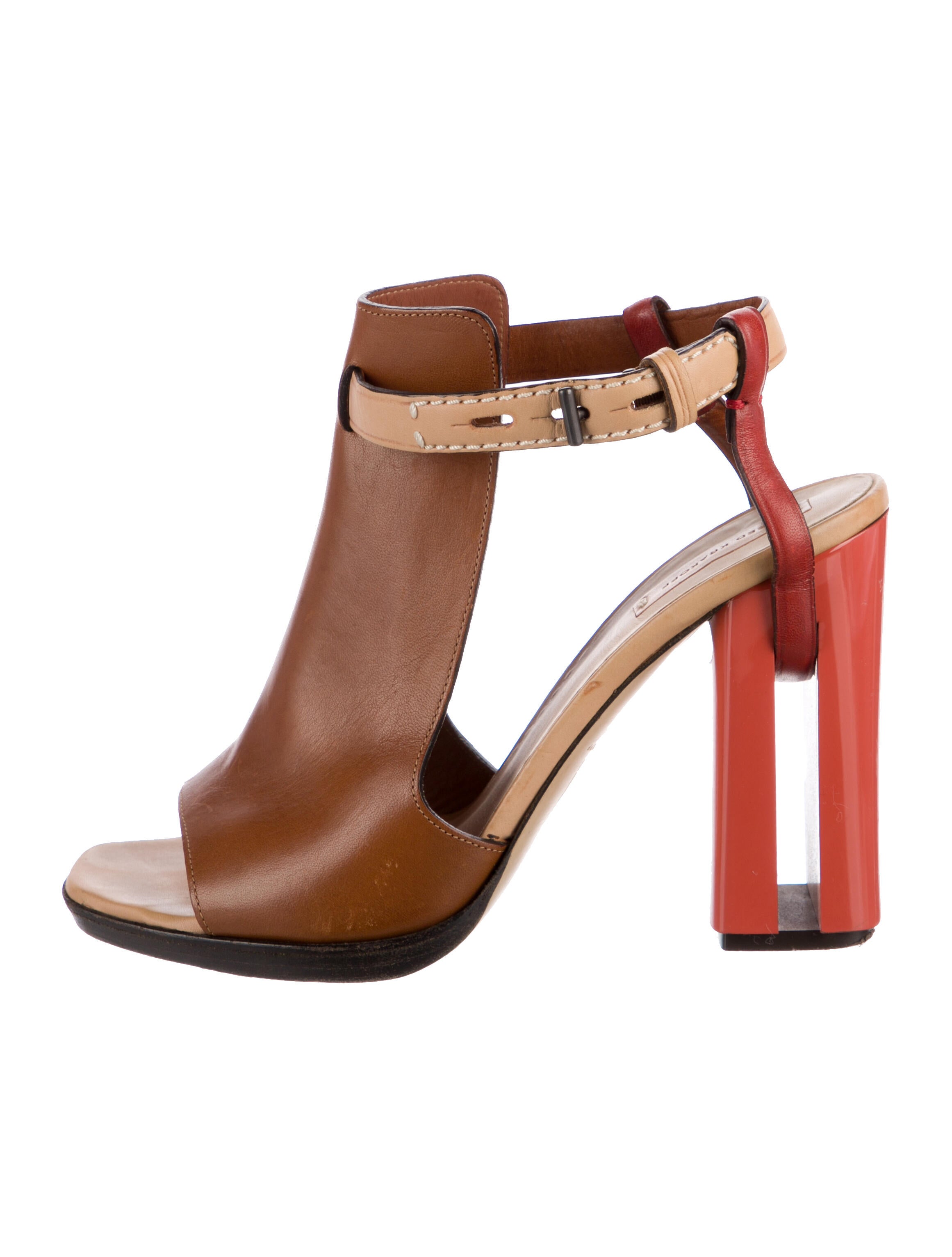 Reed Krakoff Leather T-Strap Sandals