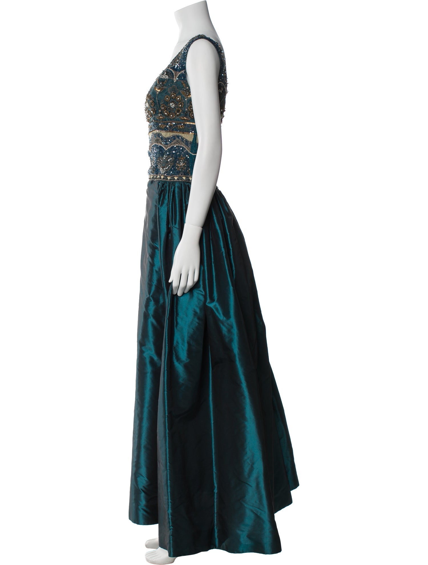 Reem Acra Scoop Neck Long Dress