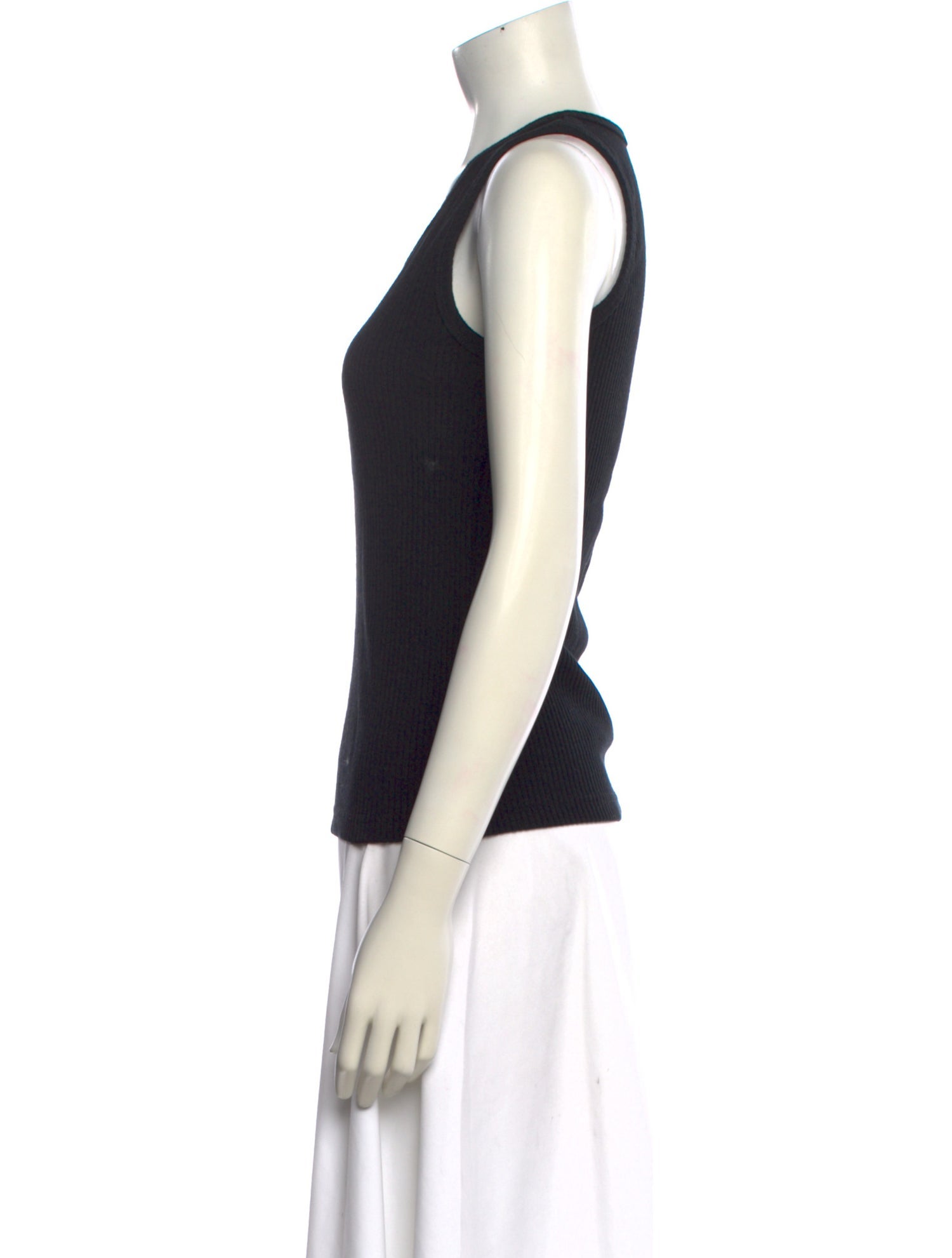 Renaissance Renaissance Crew Neck Sleeveless Top