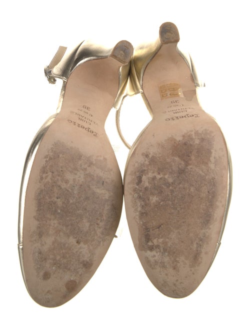 Repetto Leather Grosgrain Trim T-Strap Pumps