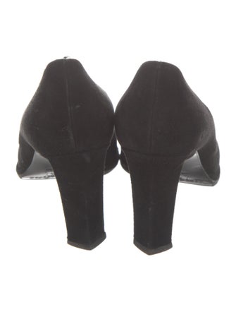 Richard Tyler Suede Pumps