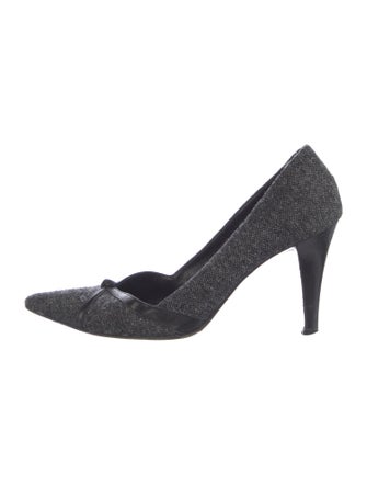 Richard Tyler Wool Pumps