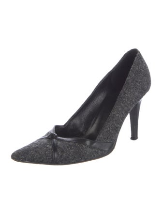 Richard Tyler Wool Pumps