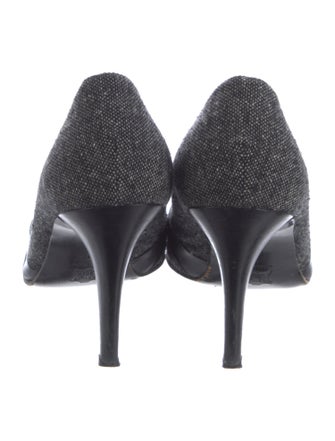 Richard Tyler Wool Pumps
