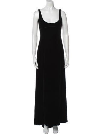 Richard Tyler Scoop Neck Long Dress