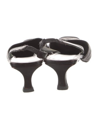 Richard Tyler Leather Slingback Pumps