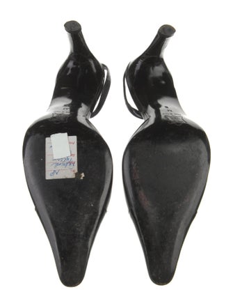 Richard Tyler Leather Slingback Pumps