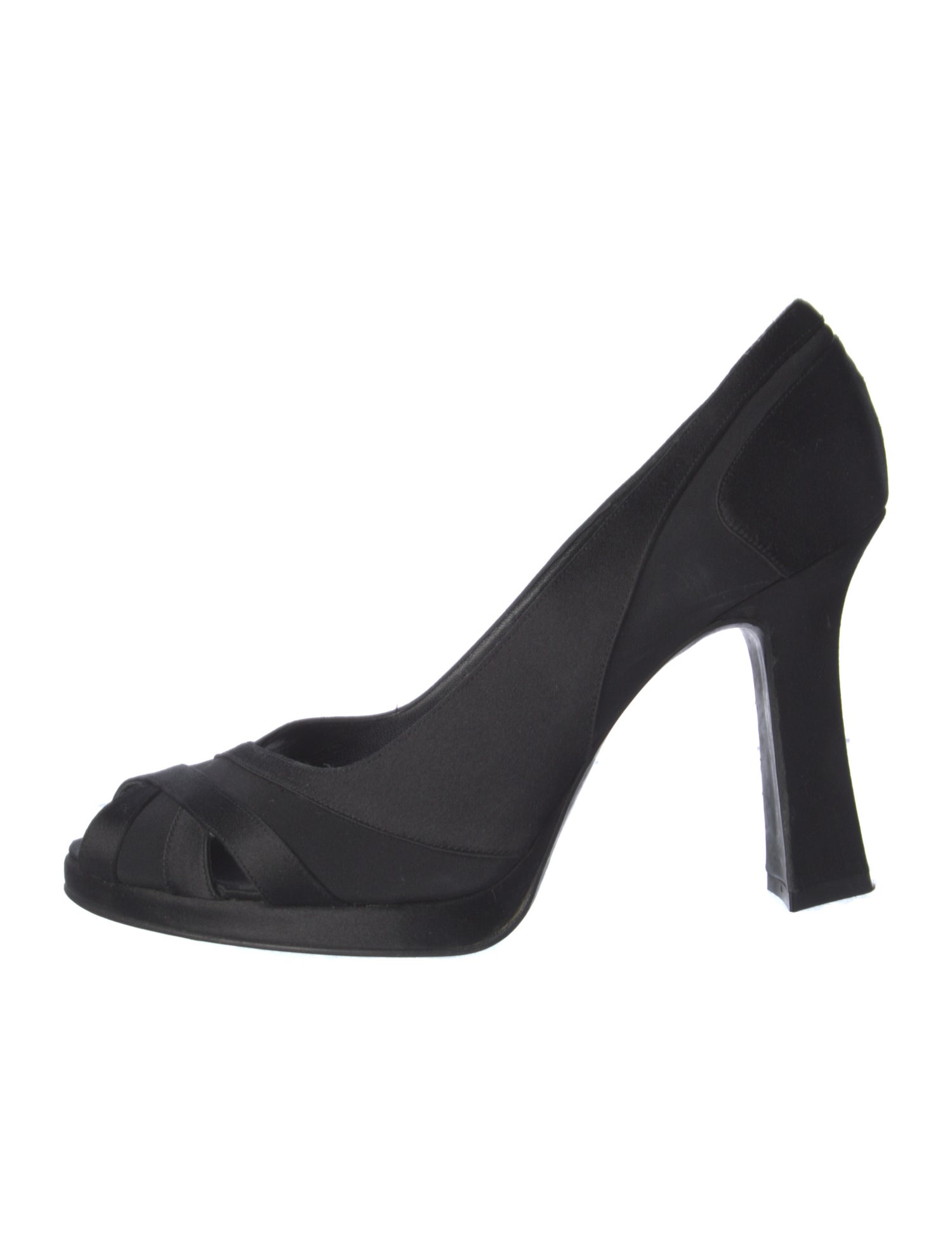 Richard Tyler Satin Pumps