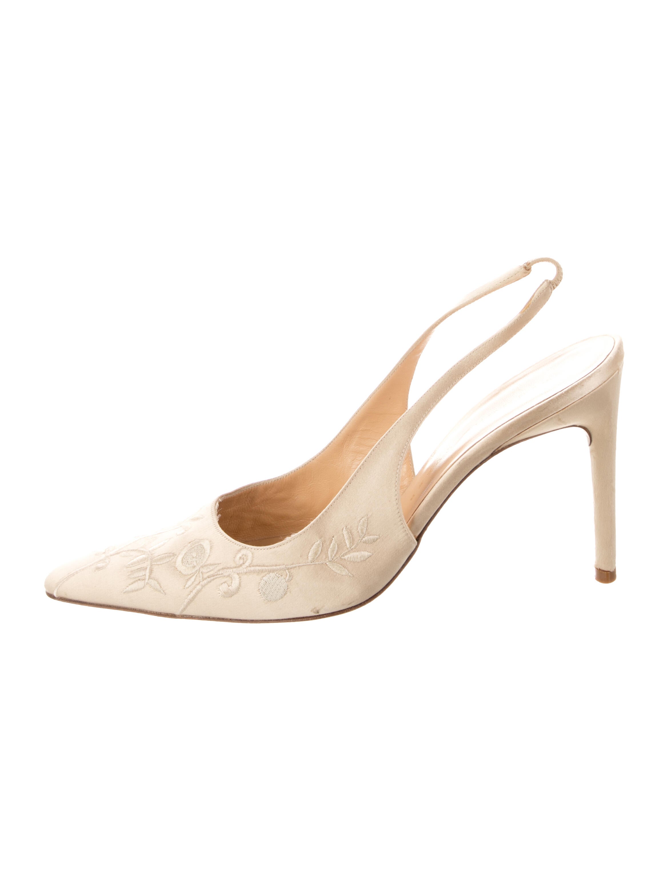 Richard Tyler Leather Patterned Slingback Pumps