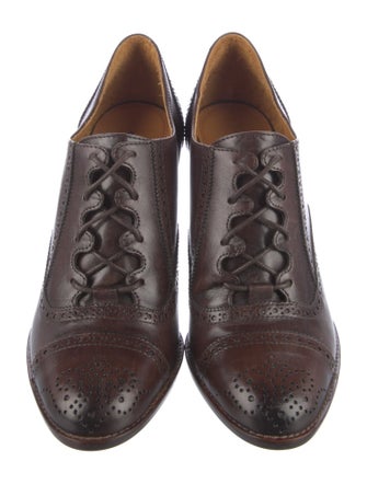 Ralph Lauren Purple Label Leather Lasercut Accents Pumps