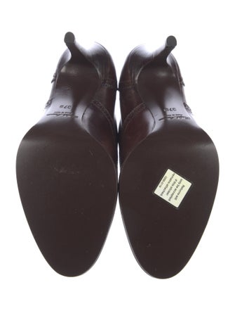 Ralph Lauren Purple Label Leather Lasercut Accents Pumps