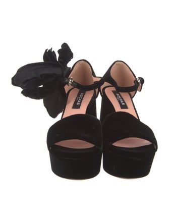 Rochas Velvet Ruffle Embellishment D'Orsay Pumps