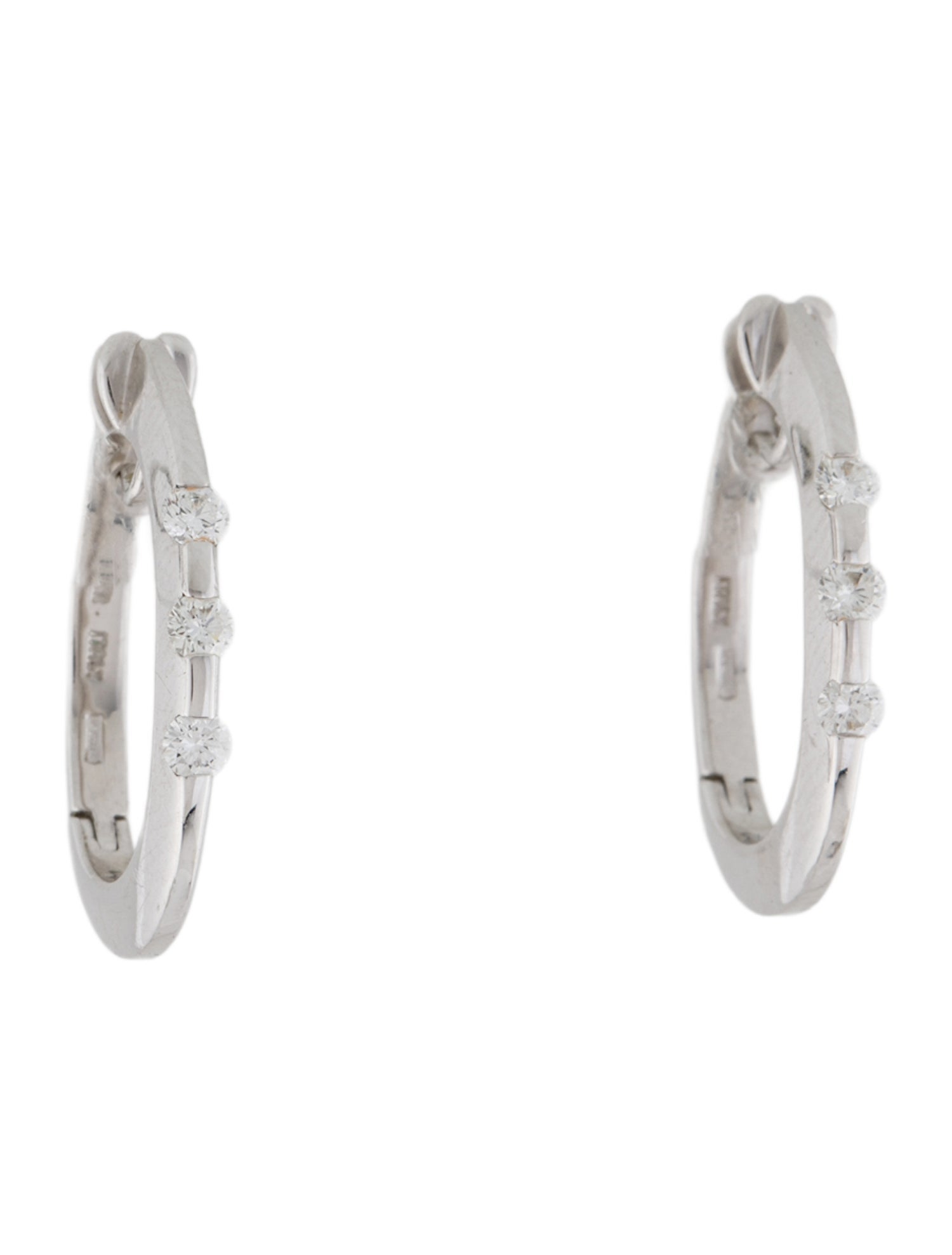 Roberto Coin 18K Diamond Flat Oval Hoop Earrings