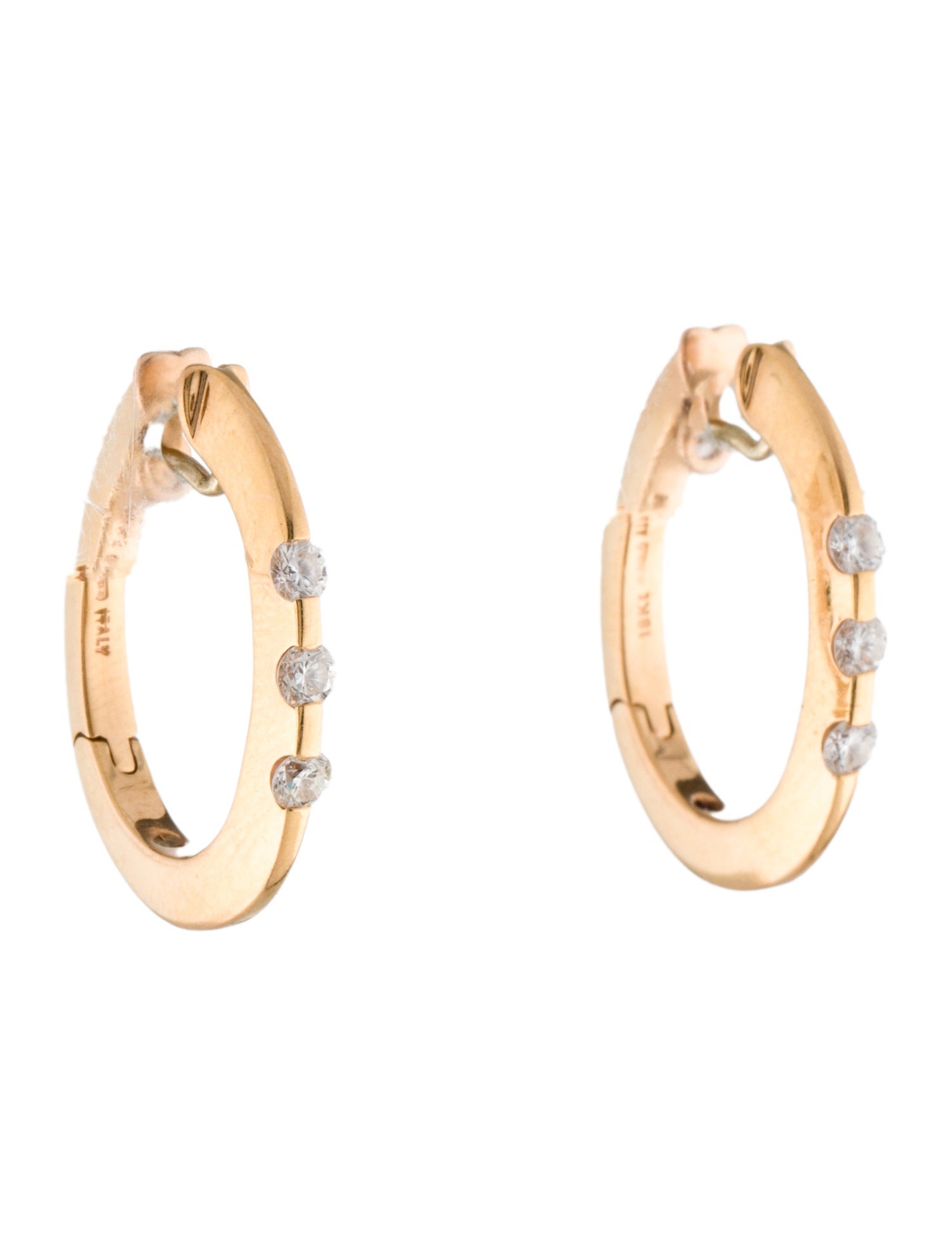 Roberto Coin 18K Diamond Oval Hoop Earrings