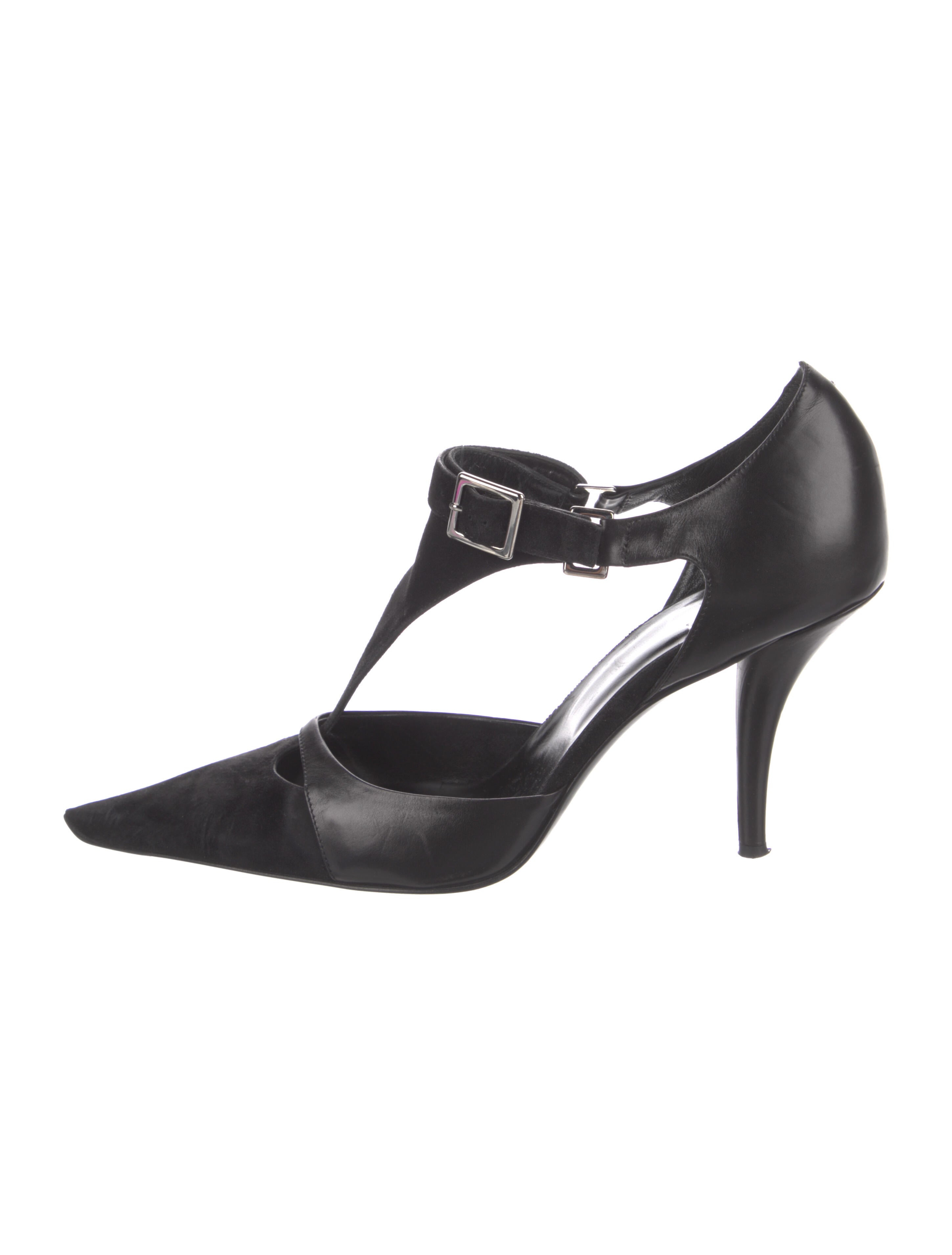 Robert Clergerie Leather TStrap Pumps Black Pumps, Shoes ROG51138