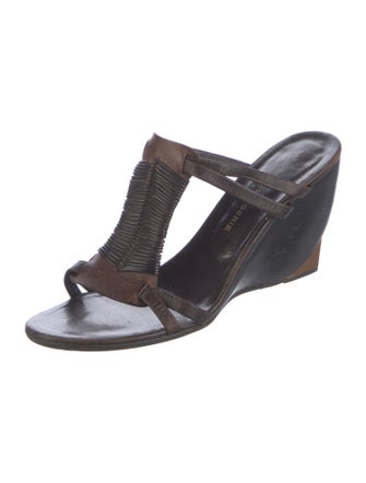 Robert Clergerie Leather T-Strap Sandals