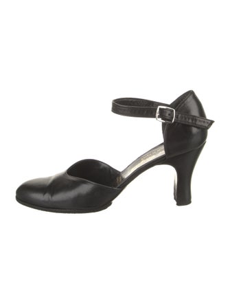 Robert Clergerie Leather D'Orsay Pumps
