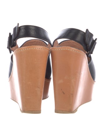 Robert Clergerie Leather Slingback Pumps