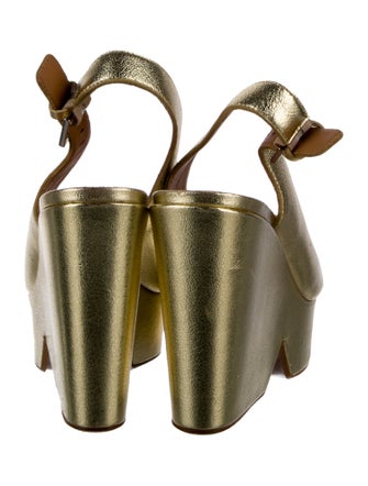 Robert Clergerie Leather Slingback Pumps