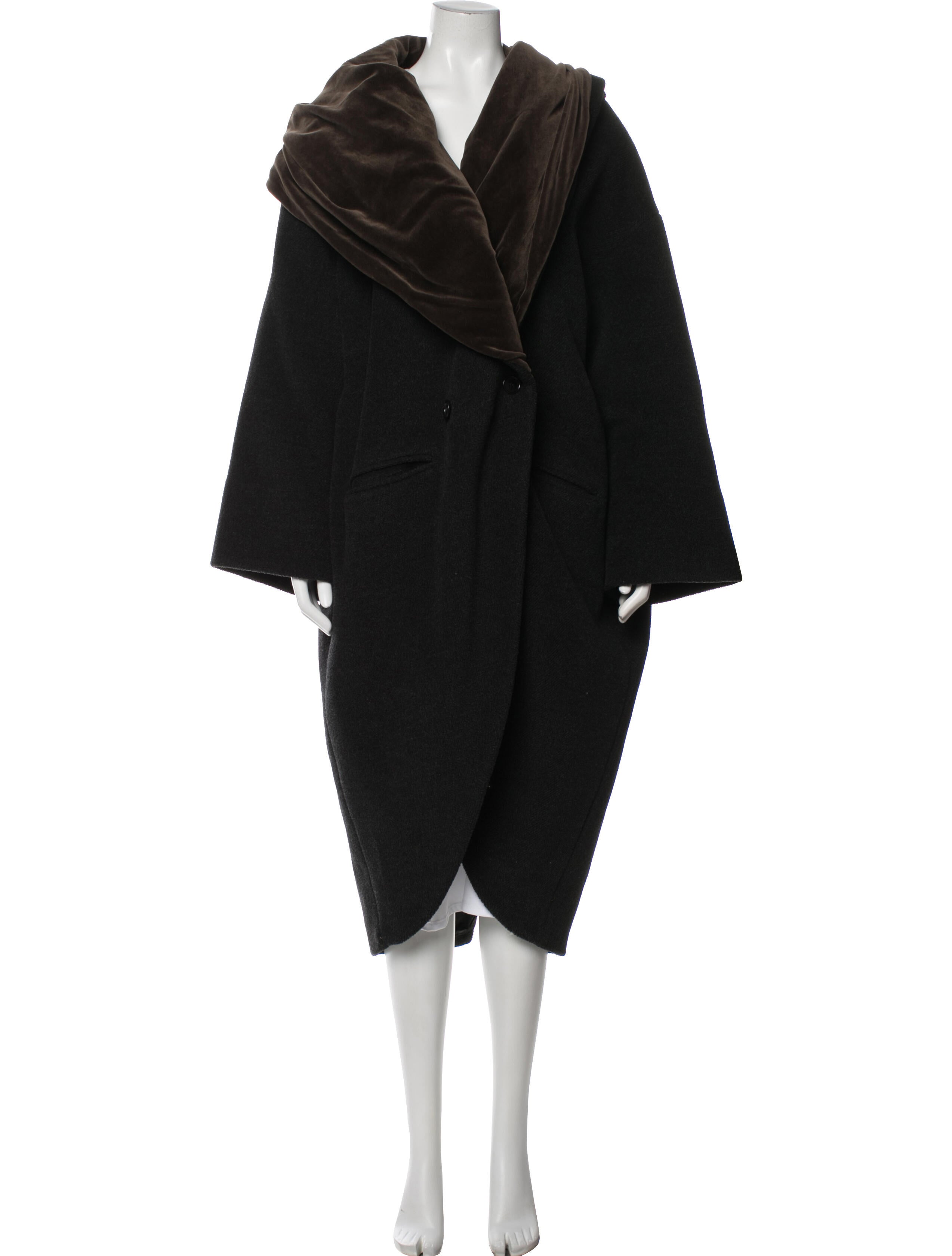 Romeo Gigli Coats for Women | The RealReal