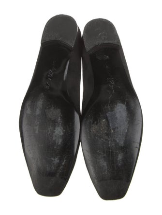 Roger Vivier Suede Flats