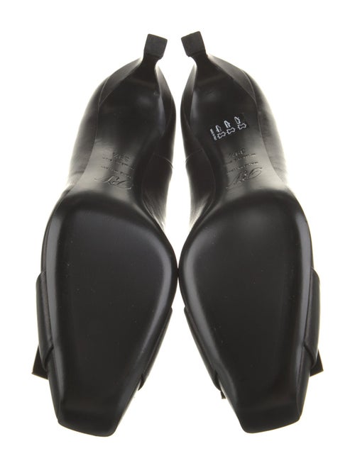 Roger Vivier Leather Boots