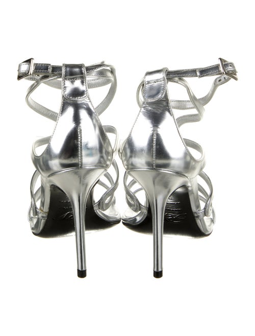 Roger Vivier Leather T-Strap Sandals