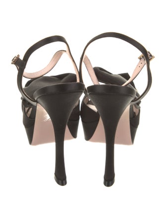 Roger Vivier Satin Bow Accents Sandals
