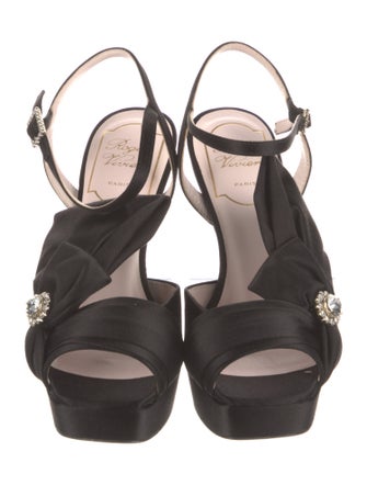 Roger Vivier Satin Bow Accents Sandals