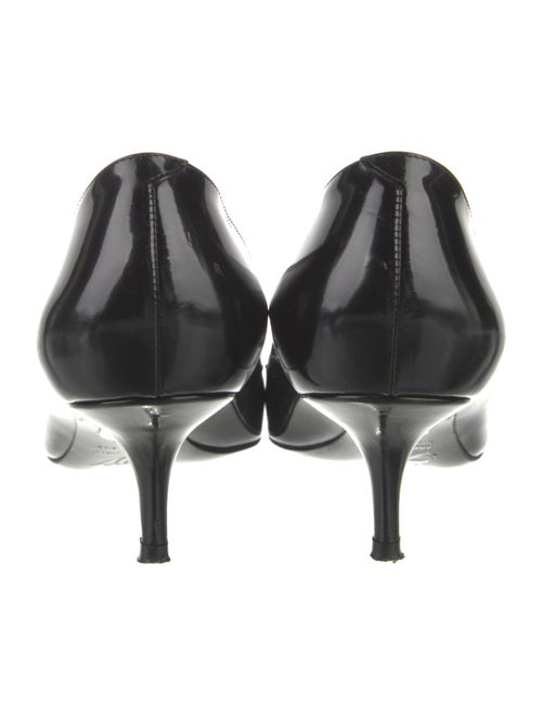 Roger Vivier Leather Chain-Link Accents Pumps