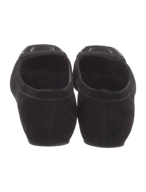 Roger Vivier Suede Flats