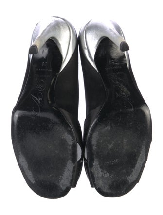 Roger Vivier Satin Crystal Embellishments Pumps