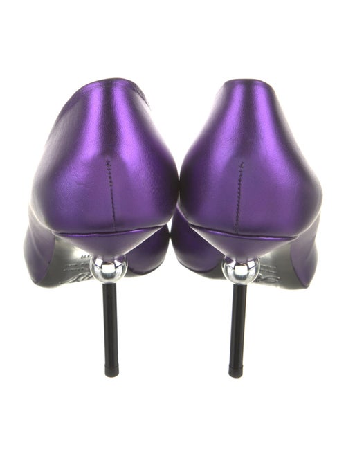 Roger Vivier Leather D'Orsay Pumps