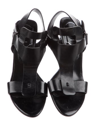 Roger Vivier Patent Leather T-Strap Sandals
