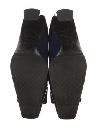 Roger Vivier Patent Leather Pumps