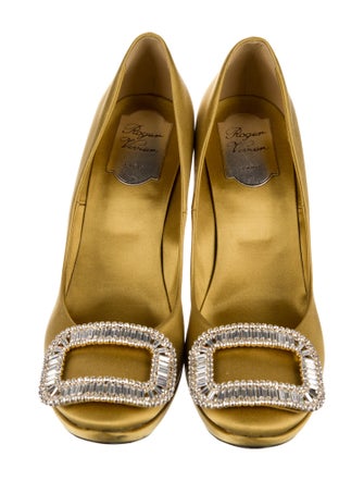 Roger Vivier Satin Crystal Embellishments Pumps
