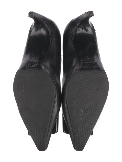 Roger Vivier Leather Pumps