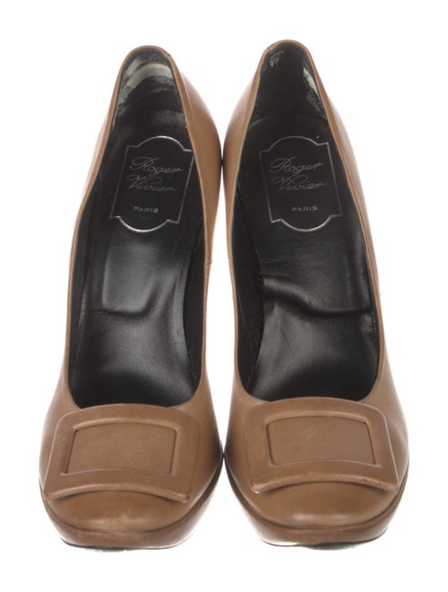 Roger Vivier Leather Pumps