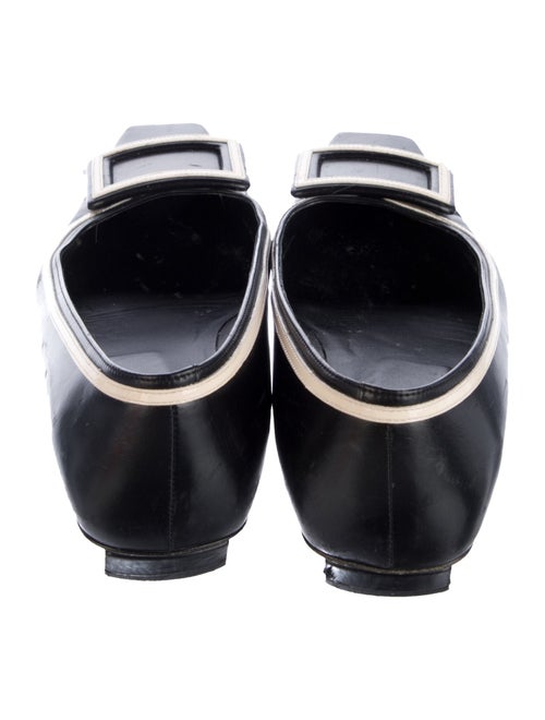 Roger Vivier Leather Flats
