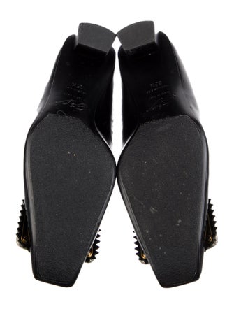 Roger Vivier Leather Pumps