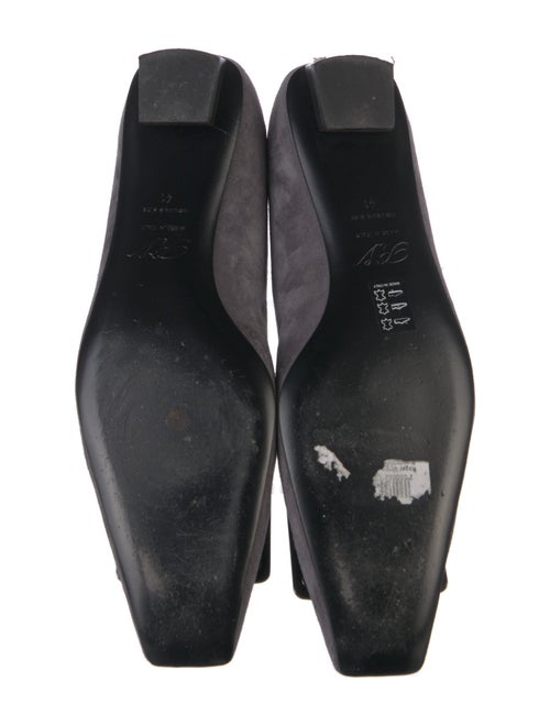Roger Vivier Suede Flats