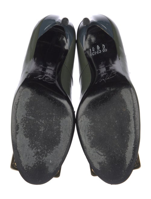 Roger Vivier Patent Leather Pumps