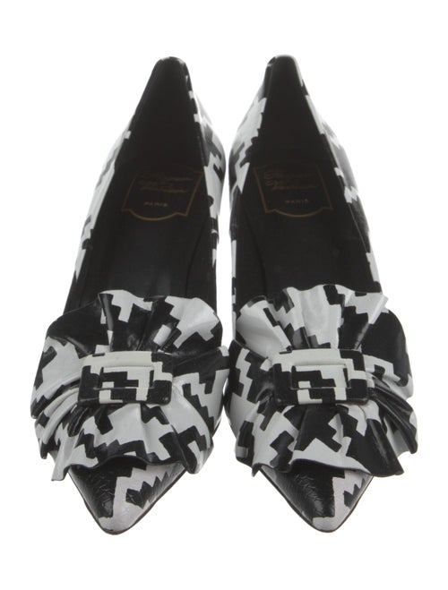 Roger Vivier Leather Houndstooth Print Pumps
