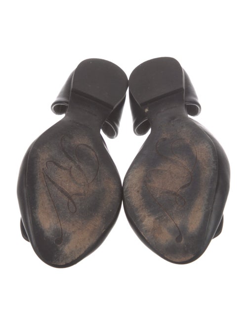 Roger Vivier Leather Chain-Link Accents D'Orsay Flats