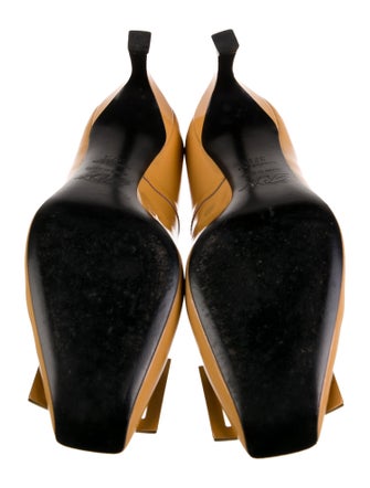 Roger Vivier Patent Leather Pumps