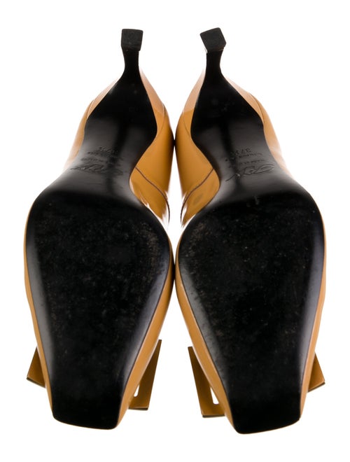Roger Vivier Patent Leather Pumps