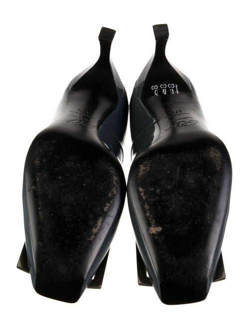 Roger Vivier Leather Pumps