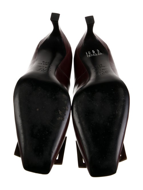 Roger Vivier Leather Pumps