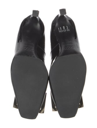 Roger Vivier Patent Leather Pumps