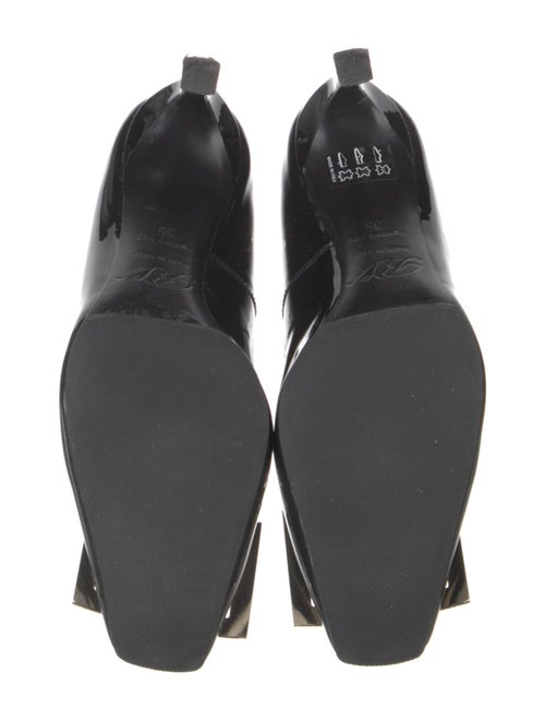 Roger Vivier Patent Leather Pumps
